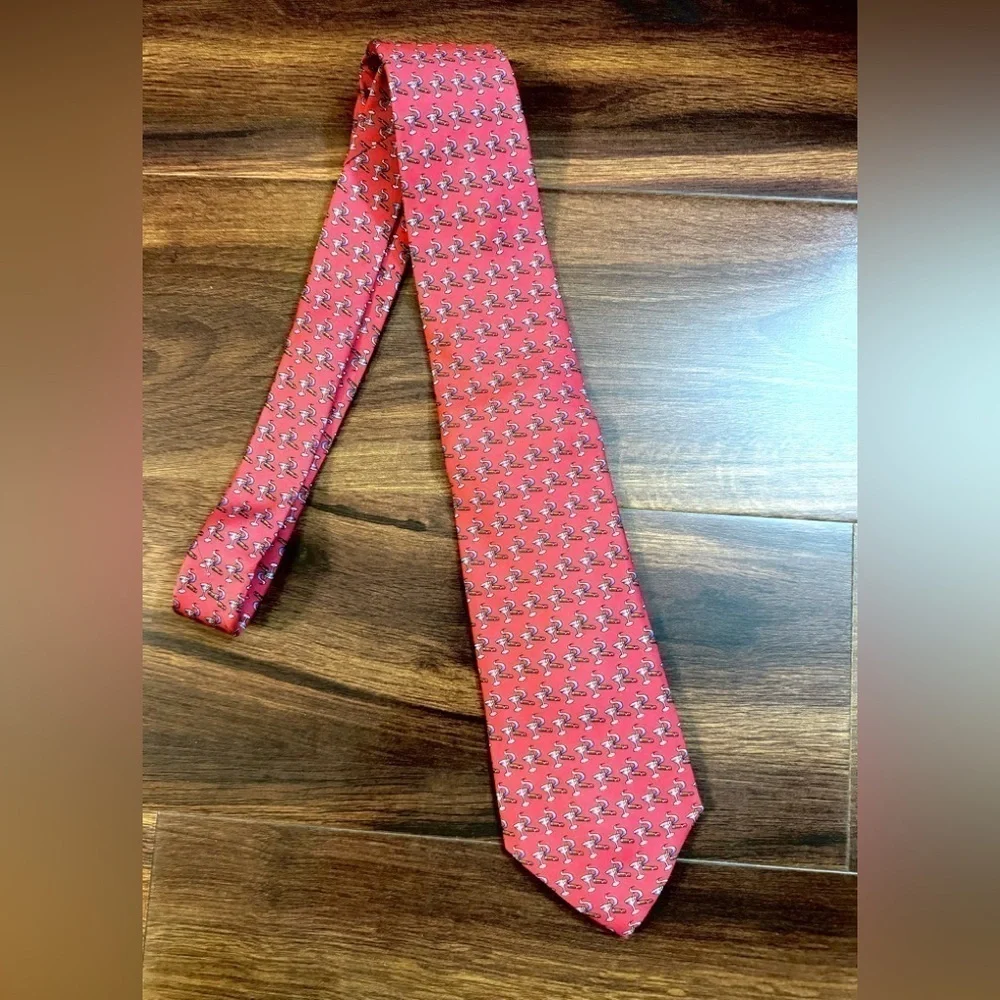 🍁END of YEAR SALE🍁VINEYARD VINES 100% Silk Red Printed Necktie Handmade in USA